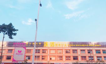 Love Me Couples' Theme Hotel