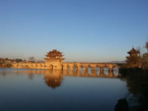 建水麗江古城新中式·四合院度仮·朗舎中国式旅館（朝陽楼） 建水のホテル
