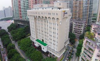 Grand Palace Hotel(Near Guangzhou East Railway Station)