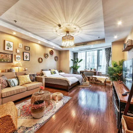 Tianjin Zimo Art Homestay (Five Avenue Xiao Bai Lou) Отели рядом с достопримечательностью «Станция метро Xiaobailou»