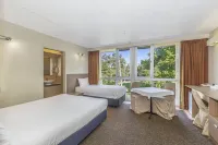 City Star Lodge Hotels near Main St Bar & Eatery