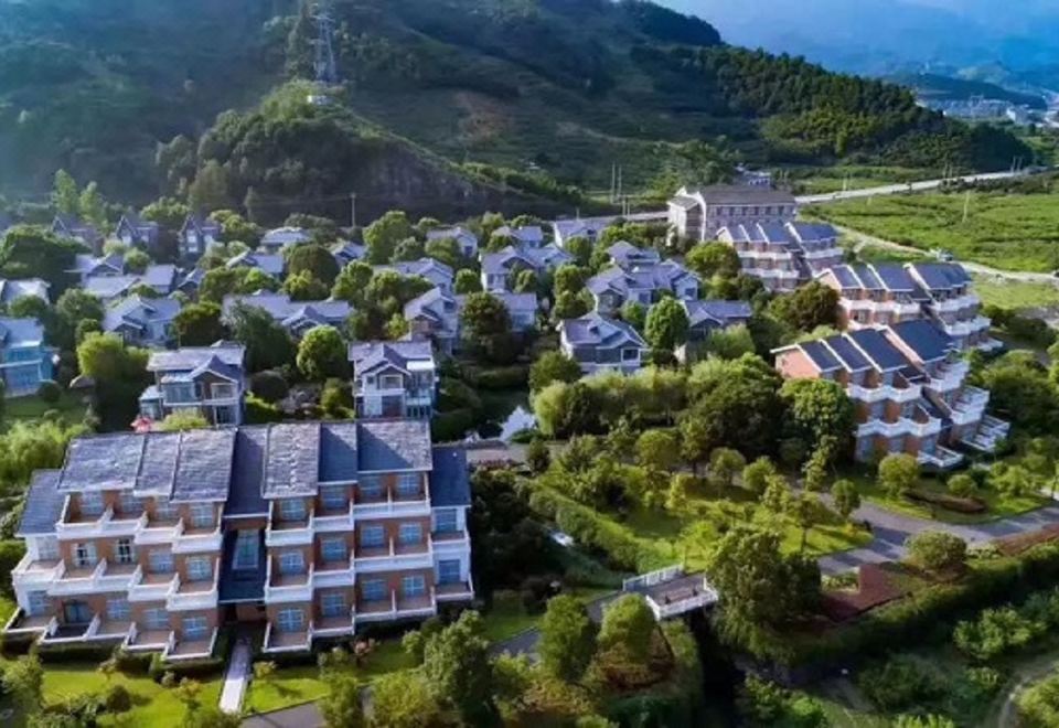Yinfeng Holiday ResortHotel Overview