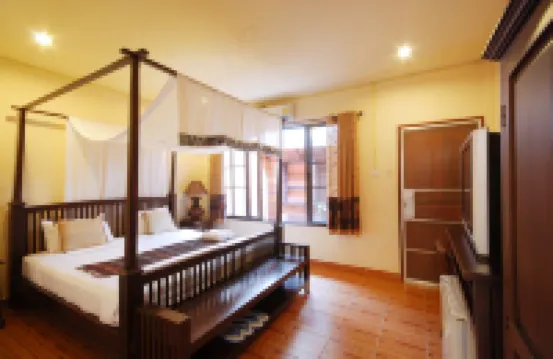 ช้างม่อยเฮ้าส์ (ลิตเติ้ลวิลเลจ)