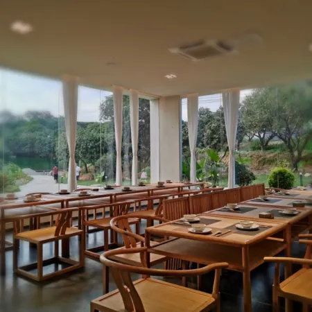 Puruo Shanju Hotel