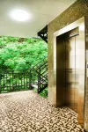 Yiyue Hotel - 2-Star