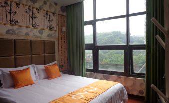 Chongqing Linqing Business Hotel