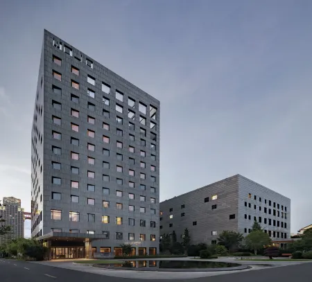 Xinchang Wozhou Junyi Hotel