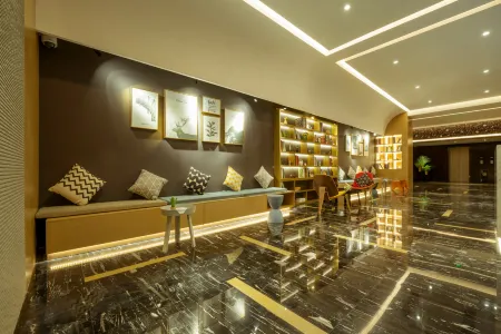 SuShi Qingshe Hotel (Hanzhong Road subway station) Отели рядом с достопримечательностью «Jiuzi Park»