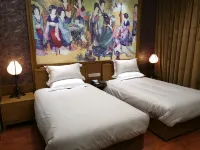 Royal Palace Hotel(Yangtze River Night City Store) Hotels in Ma'anshan