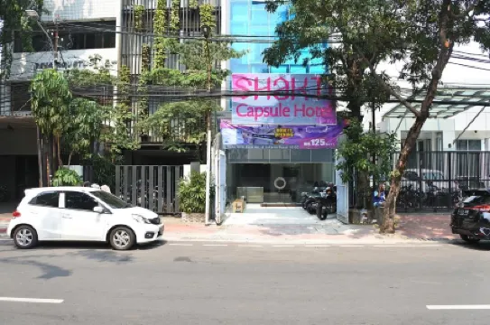 Shakti Capsule Hotel Jakarta