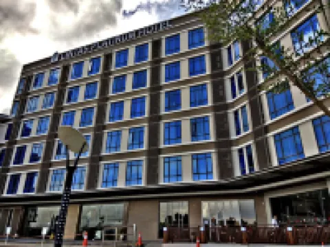 Lintas Platinum Hotel Hotels near Our Lady Queen Of Peace Catholic Church