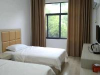 京山绿林寨宾馆 - 标准双床房