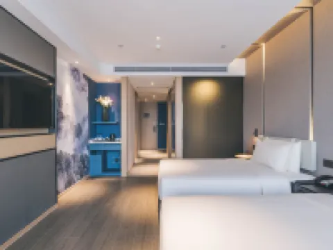 江陰濱江中路體育中心亞朵酒店 江陰酒店