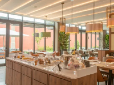 NH Porto Jardim โรงแรมในปอร์โต