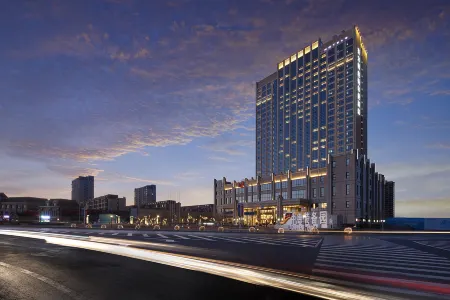 Oriental Ginza Hotel (Shenyang Tiexi) Отели рядом с достопримечательностью «Shenyang University of Chemical Technology (Northwest to Shenyang University of Chemical Technology School Hospital)»