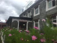 TOWO上品酒店(康定新都桥店) - 花园