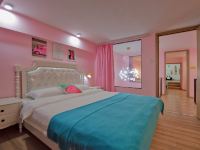 广州泊涛精品主题公寓 - 粉红火鸟复式三床套房
