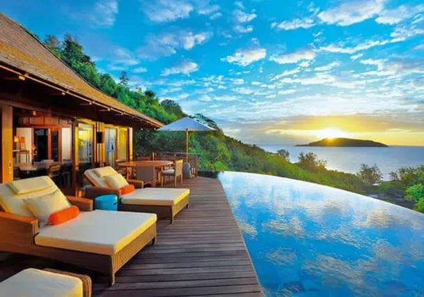 Отели на Праслене 5 звезд