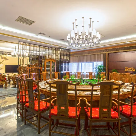 Huamei Party's Conflux Hotel