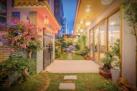 Baishi Chanju Inn Отели рядом с достопримечательностью «Zhuhai College of Science and Technology»