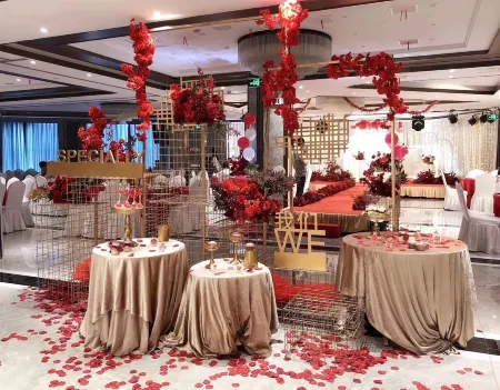 Huating Hotel Отели рядом с достопримечательностью «the Tomb of Yingshi Chen»