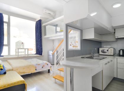 Shenyang Jinguan Duplex Apartment