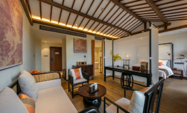 Qingming Shanghe Garden Inn