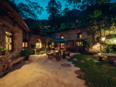 Yunqiu Mountain Kangjiaping Homestay Hotels in Xiangning