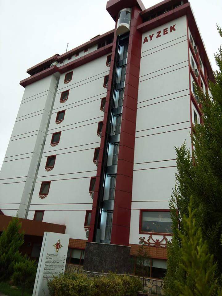 Grand Ayzek Hotel