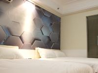 上海极至电竞酒店式公寓 - 电竞双床房