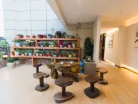 Boyu Garden Hotel Hotels in Menghai