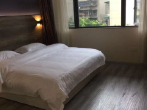 绵阳铂兰酒店 - 精品大床房