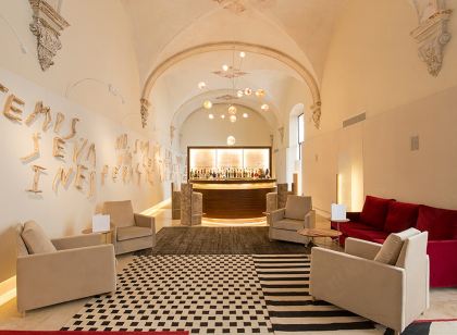 Mr & MRS Smith Convent de La MISSIÓ