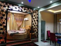 汉寿爱琴海主题酒店 - 一室圆床房