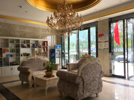 Sihong Roman Business Hotel (Zhongyuan Logistics City) Отели рядом с достопримечательностью «Chenyi Memorial Hall»