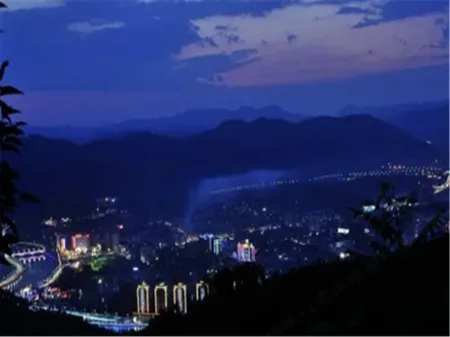 Yuxi Mengzhijia Theme Hotel Отели в г. Юнси