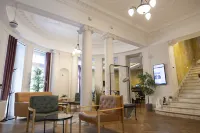 Public House Hotel