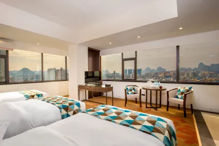 Lingui Hotel (Guilin Railway Station Elephant Trunk Mountain Park Branch)