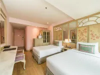 La Petite Salil Sukhumvit 11 Hotel dekat Dermaga Witthayu