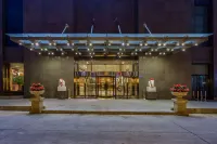 Peninsula Seasons Hotel Hotels in East Beach. Biluota Bar Park