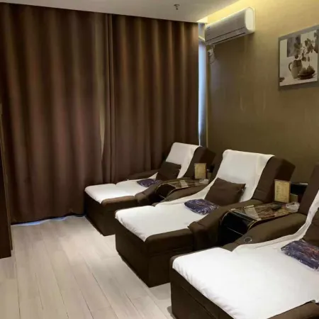 Ruiting Zhixuan Hotel