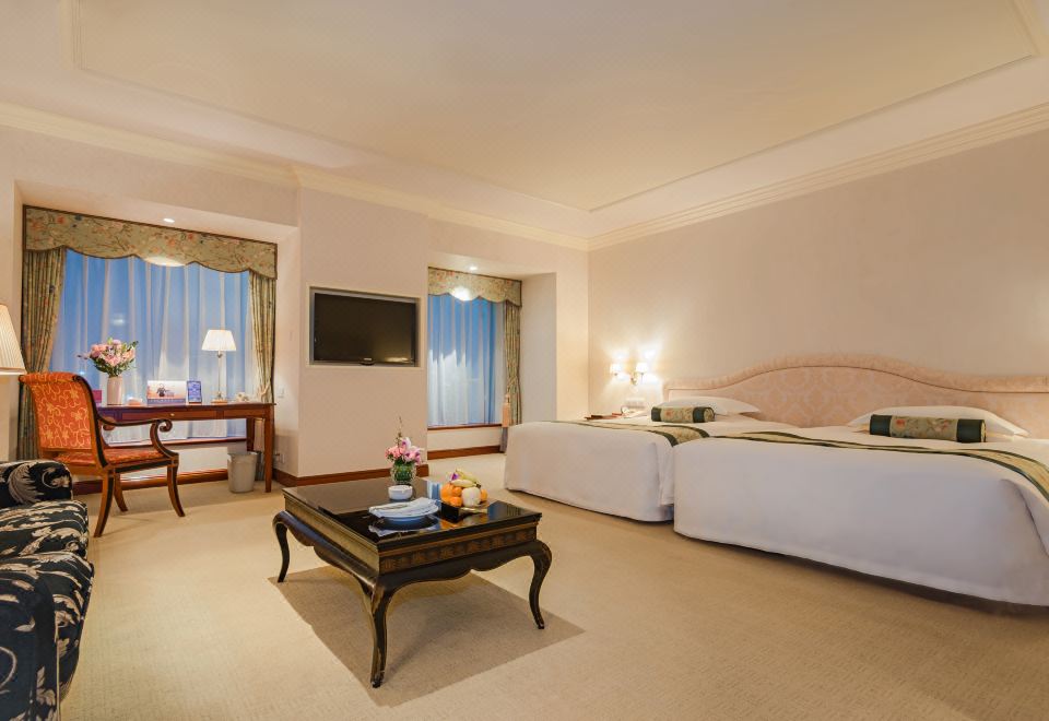 자이진 호텔 정저우의 깔끔하고 모던한 로비 이미지