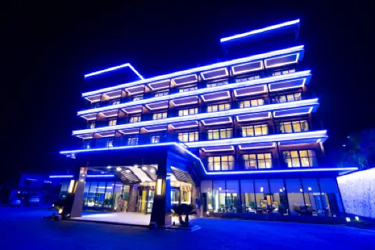 Qingting Boutique Hotel Отели рядом с достопримечательностью «Jiuxian Fenshuizhen Jiulong Temple»