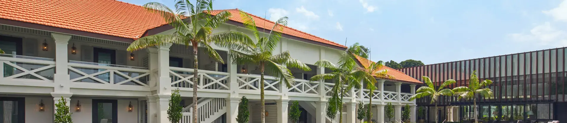 Khách sạn cao cấp