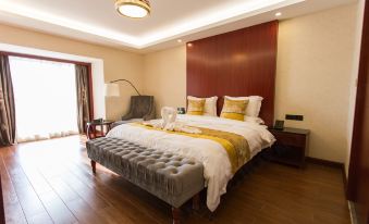 Zhongyuan Shangri-La Hotel