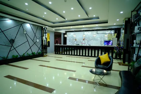 Ding'an V8 Fashion Hotel Отели рядом с достопримечательностью «Ding'an Station»