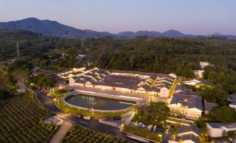 Huizhou autumn long valley home stay