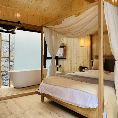 Fanjingshan Muzi courtyard Hotels near Fanjingshan Scenic Area - Banaogou Alligator Bay