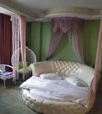 Ruida Theme Hotel, Ludian Hotels near Ludian Library