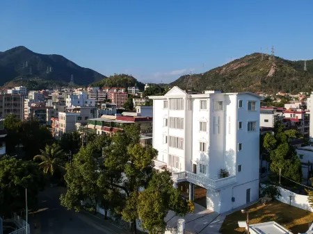 CASA V. Отели рядом с достопримечательностью «Beizaijiao Beach»